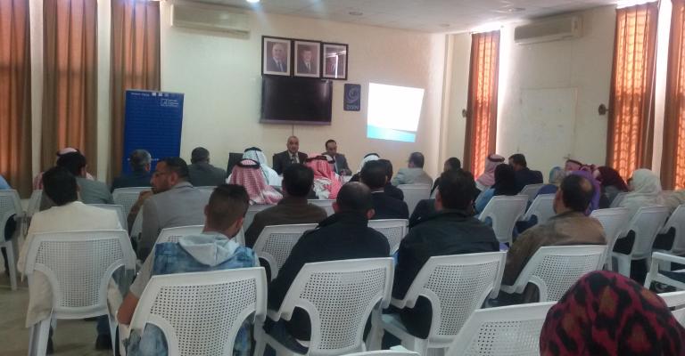 "اللامركزية" و"البلديات" في ندوة حوارية بالظليل