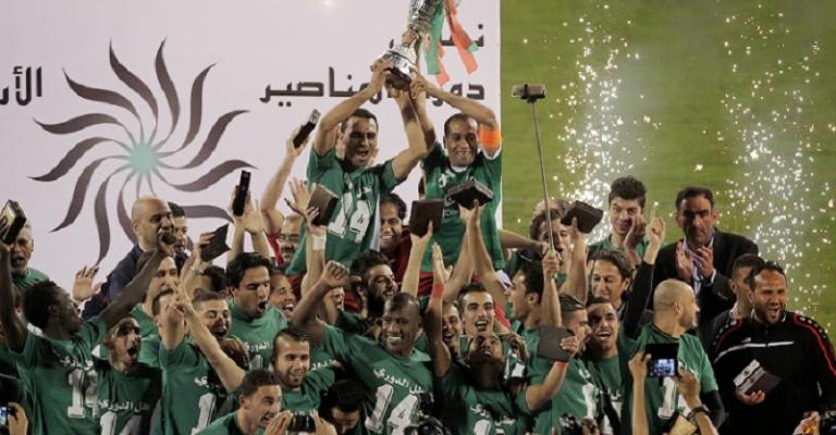 الدرك يفرق محتفلين بتتويج الوحدات بطلا للدوري