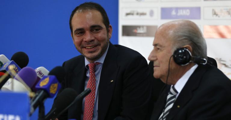 انتخابات الفيفا.. لعبة السياسة في مربع الرياضة