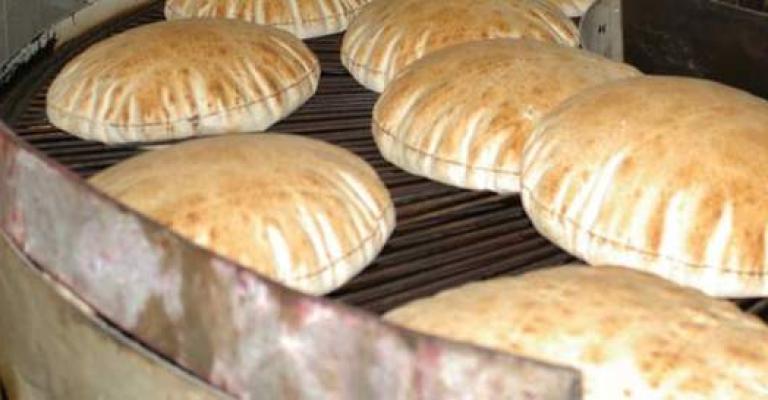 تضاعف الطلب على الخبز في العيد تضاعف الطلب على الخبز في العيد