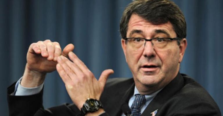 وزير الدفاع الأمريكي في العراق بشكل مفاجئ