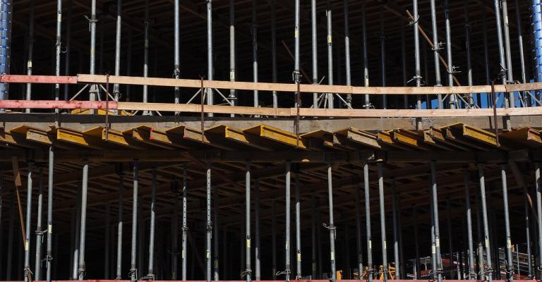 مكاتب هندسية تستغل خريجين جدد في التحايل على الأنظمة