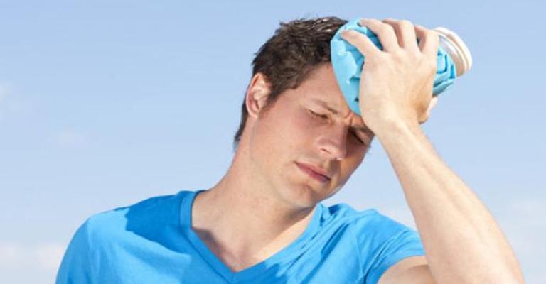 ضربات الشمس والتسمم الغذائي أبرز مخاطر موجات الحر