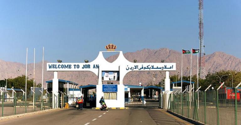 مواعيد السفر عبر جسر الملك حسين الخميس والجمعة