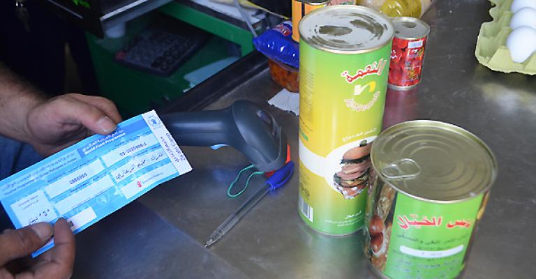 "الأغذية العالمي" يتعهد بتقديم القسائم الغذائية للاجئين حتى تشرين الثاني