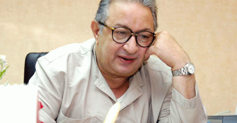 رحيل نور الشريف عن 74 عاماً