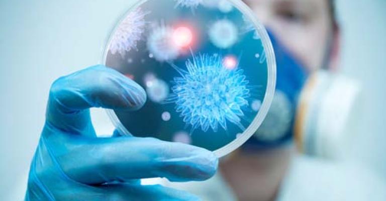 "الصحة" تجدد تحذيراتها للمواطنين المتجهين للحج لتجنب الإصابة بـ "الكورونا"