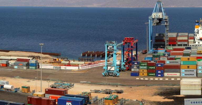 "تجارة الأردن" تؤكد ونقابة الشاحنات تنفي وجود تأخير بميناء الحاويات