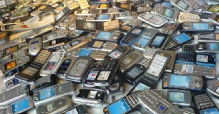 ضبط كميات كبيرة من الأجهزة الخلوية على الحدود