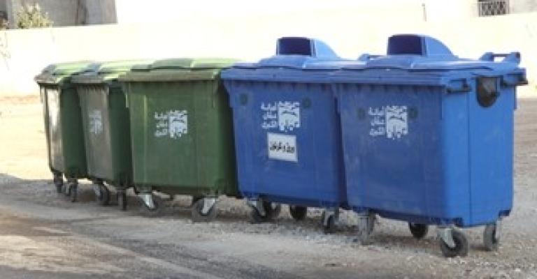 الأمانة تباشر بتصنيع 3 الآف حاوية الأمانة تباشر بتصنيع 3 الآف حاوية