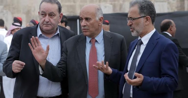 الرجوب يؤكد : كنت وسأبقى الى جانب الأمير علي الرجوب يؤكد : كنت وسأبقى الى جانب الأمير علي