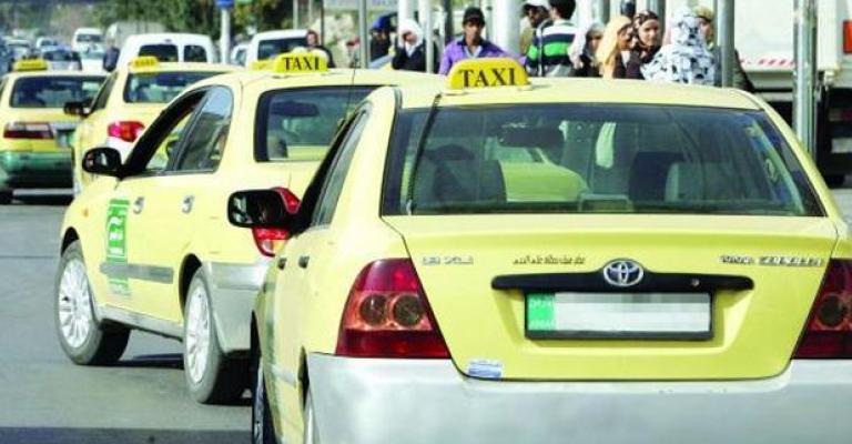 التاكسي... أفضل السيّء في عمّان