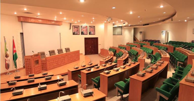 اللجنة المالية بأمانة عمان توصي بضبط الإنفاق وإيجاد آليات للتحصيل