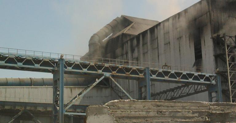 وفاتان بمصنع للحديد والصلب في الزرقاء