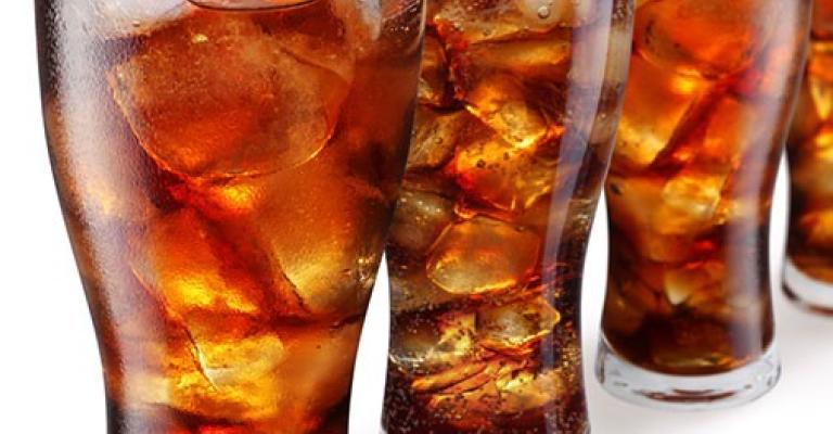 المشروبات الغازية تلحق أضراراً بالقلب المشروبات الغازية تلحق أضراراً بالقلب