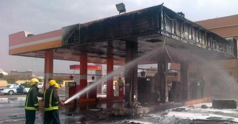 حريق بمحطة محروقات في إربد حريق بمحطة محروقات في إربد