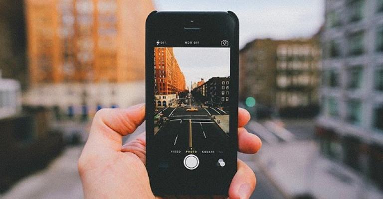 الإفتاء: لا يجوز تصوير جرحى وقتلى حوادث السير الإفتاء: لا يجوز تصوير جرحى وقتلى حوادث السير