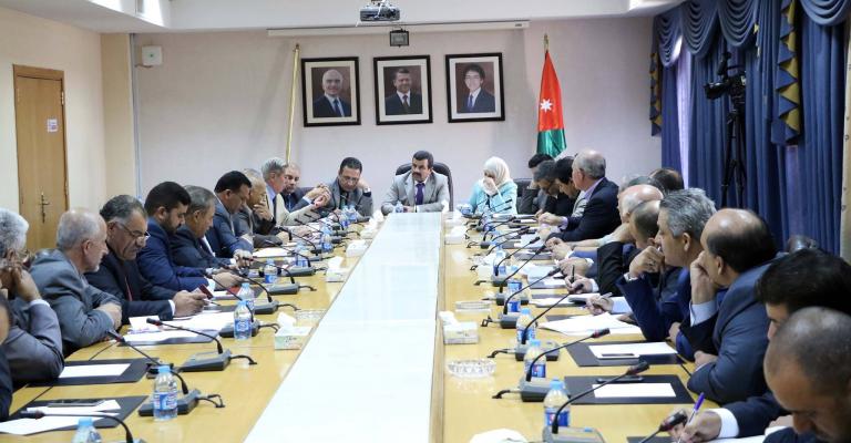 الأحزاب تطالب بقوائم وطنية مغلقة في قانون الانتخاب الأحزاب تطالب بقوائم وطنية مغلقة في قانون الانتخاب