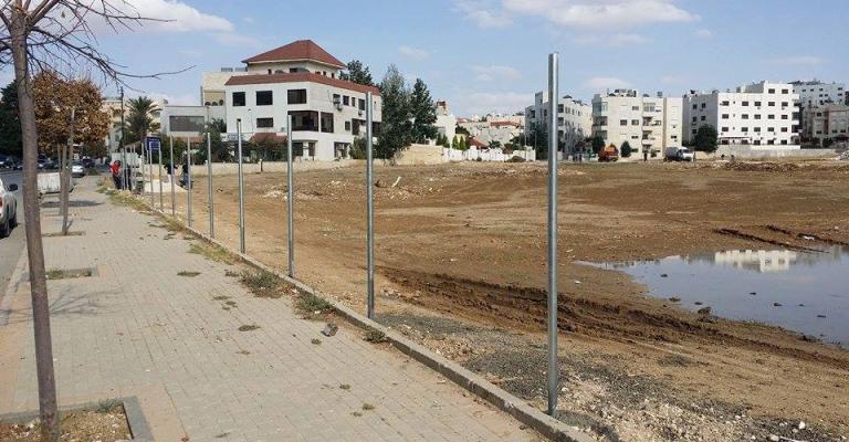 محافظ العاصمة لـ عمّان نت: تسييج ساحة الكالوتي لدواعٍ أمنيّة