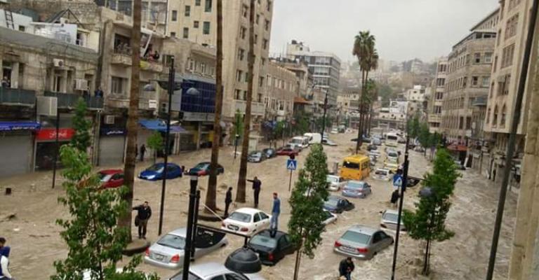 غرق محال في وسط البلد