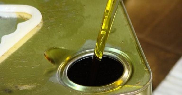 ضبط كميات زيت زيتون مغشوش في عمّان