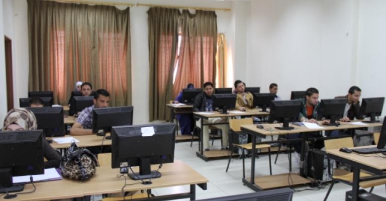 75 ألف طالب جامعي يتقدمون لامتحان الكفاءة