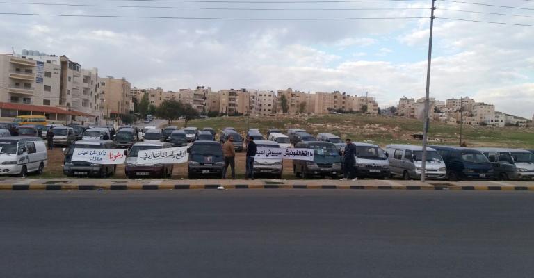 توقف 1200 حافلة عن نقل الطلّاب بعمّان