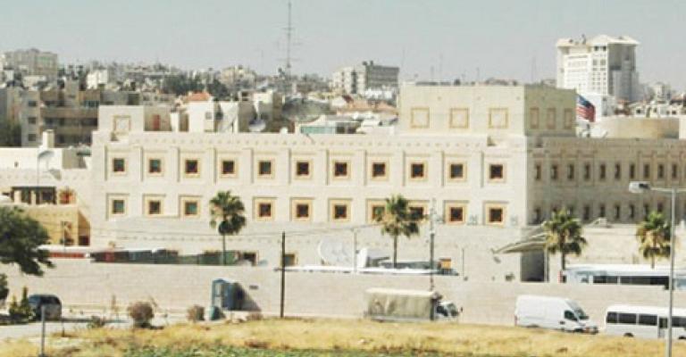 السفارة الأمريكية في عمّان تحذر عامليها من "أعمال انتقاميّة"