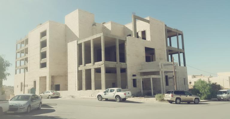 مبنى غرفة التجارة المهجور بجبل طارق يقض مضاجع المجاورين