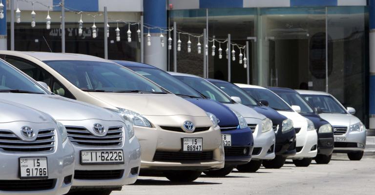 النائب الشوبكي يدعو لطرح الثقة بالحكومة بعد رفع رسوم الترخيص