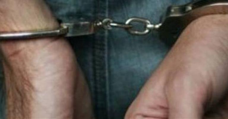 القبض على مطلوب بقضايا مخدرات