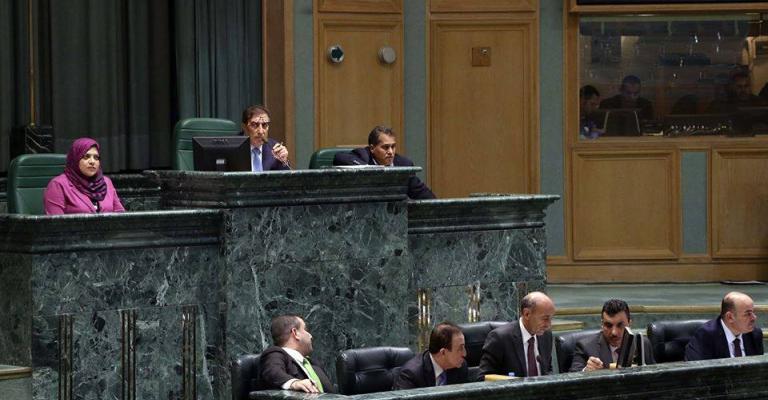 النواب يشطب الغرامة على المطالبات المالية بنسبة 9% في "تحصيل الأموال العامة" النواب يشطب الغرامة على المطالبات المالية بنسبة 9% في "تحصيل الأموال العامة"