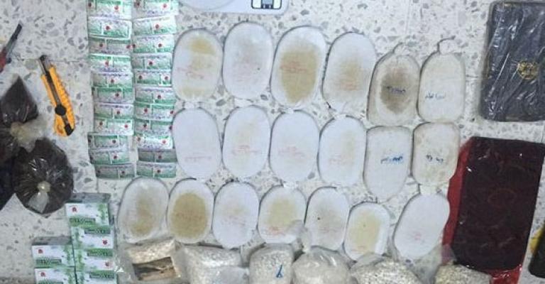 ضبط 16 متهماً بقضايا مخدرات