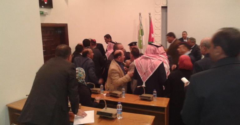 رفع جلسة الأمانة الطارئة إثر خلافات