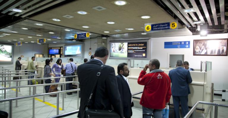 يمنيون يدخلون الأردن بدون وثائق