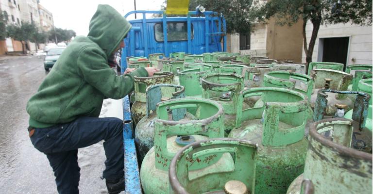 استيراد 25 ألف صمام لاسطوانات الغاز