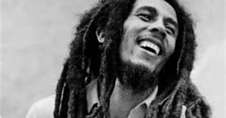 سيرة حياة مغني الريغي بوب مارلي