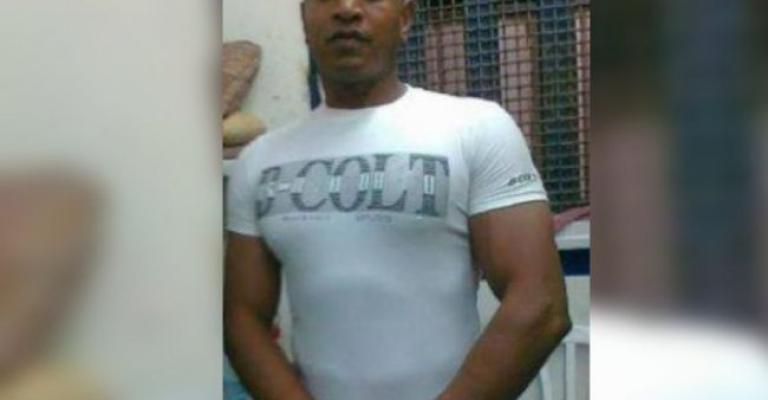 الأسير الأردني أبو جابر يعلق إضرابه الأسير الأردني أبو جابر يعلق إضرابه