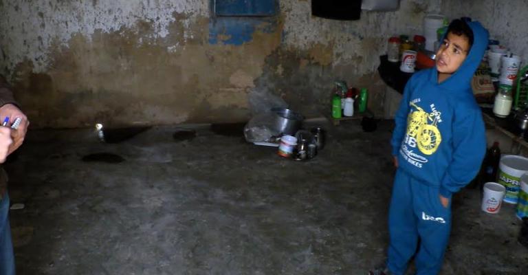 آياد بيضاء تمتد بالعون للاجئين السوريين