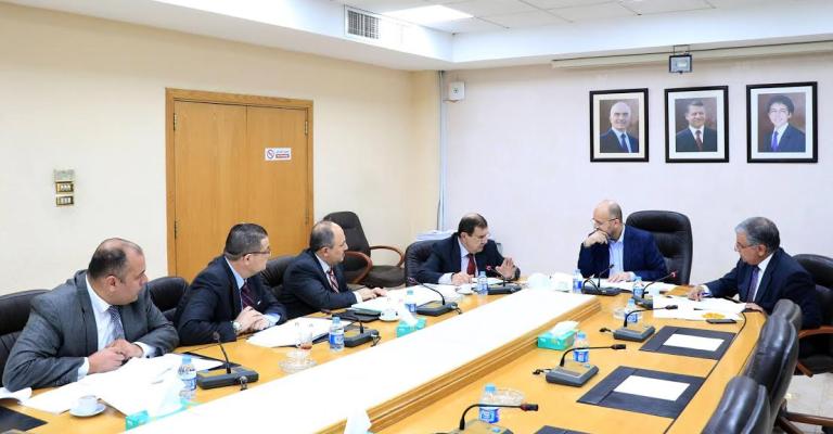 "المالية والاقتصاد" النيابية تقر "معدل المركزي"