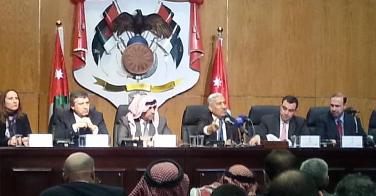 النسور: لا نتسوّل من أحد