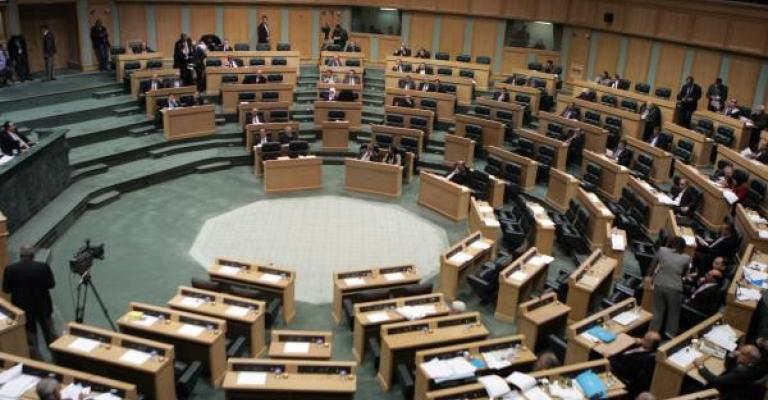 النواب يستكمل نقاش "الصناعة والتجارة"