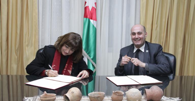 تجديد العمل بمشروع "قافلة الأفلام الأردنية" تجديد العمل بمشروع "قافلة الأفلام الأردنية"