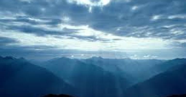 قوانين التراحم والتعاضد في الأديان وتوافقها مع الأيدولوجيا