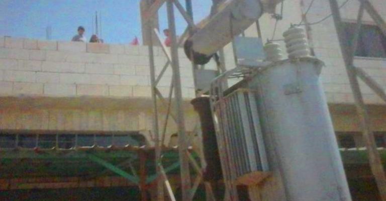 الزرقاء: محول كهرباء الضغط العالي يهدد حياة أهالي مثلث العوضات الزرقاء: محول كهرباء الضغط العالي يهدد حياة أهالي مثلث العوضات