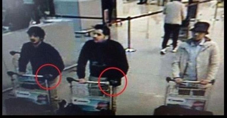 تحديد هوية "انتحاريي" مطار بروكسل