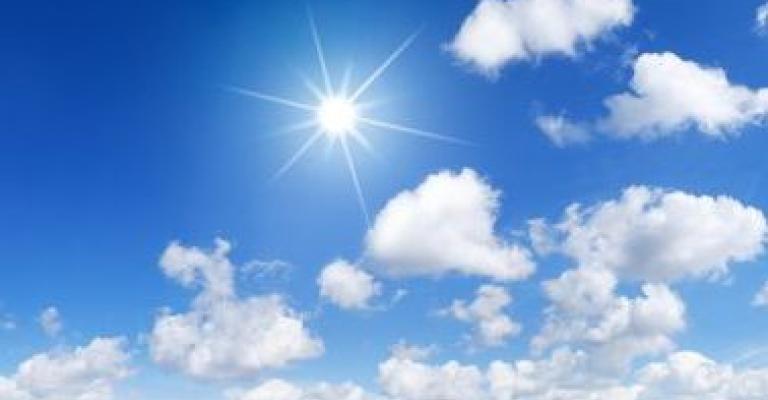 طقس دافىء اليوم ونهار الغد