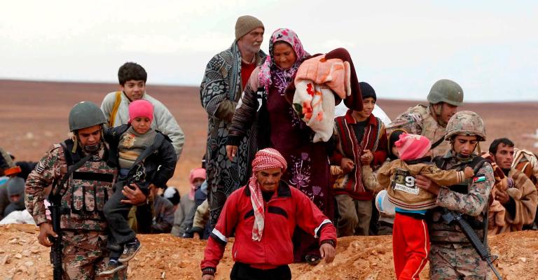 دخول 311 لاجئاً سورياً للأردن