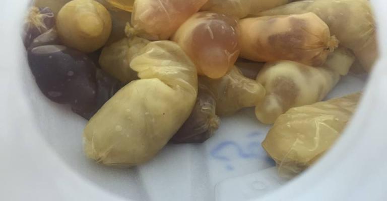 القبض على 5 مشتبه بهم بقضية مخدرات القبض على 5 مشتبه بهم بقضية مخدرات