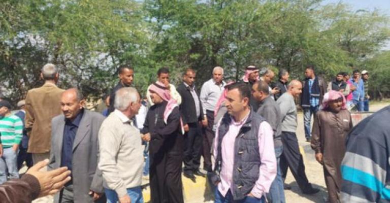 مزارعو وادي الأردن يواصلون الاعتصام والوزارة تسعى لفتح أسواق لهم في روسيا